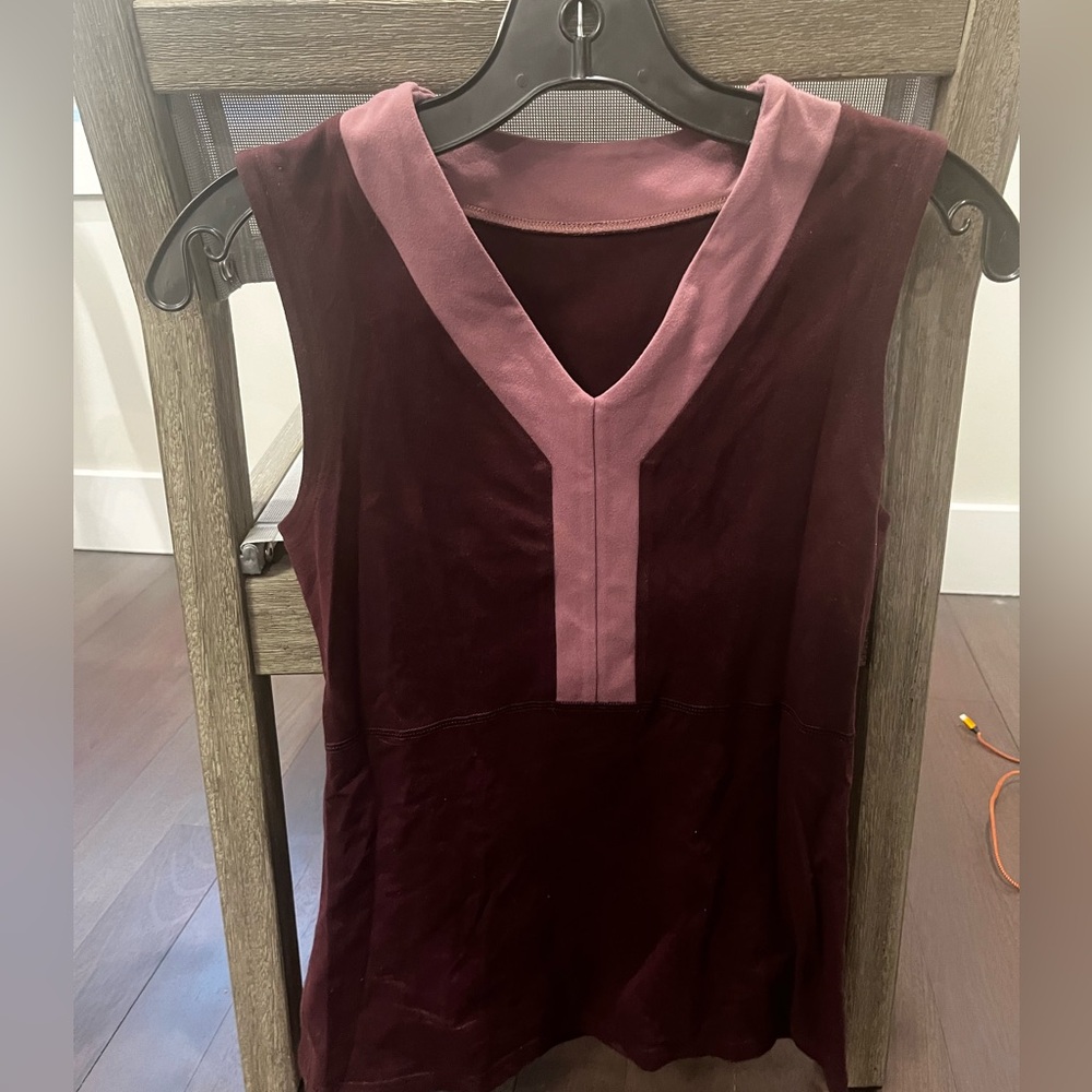 Lululemon tank